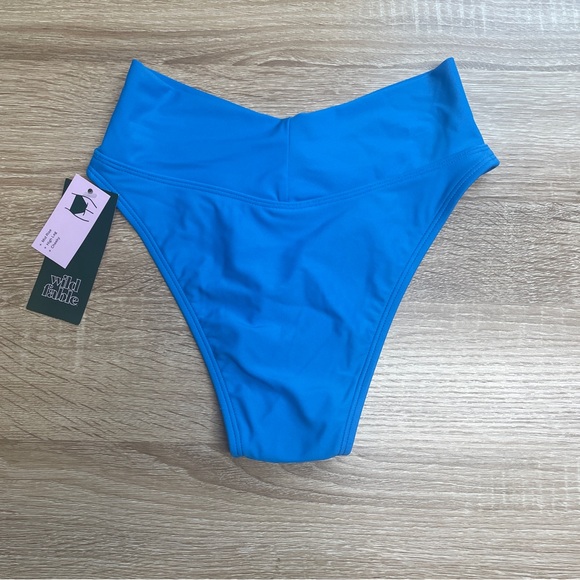 WILD FABLE WOMENS CROSSOVER HIGH LEG CHEEKY MID-RISE BIKINI BOTTOMS BLUE NWT - Picture 7 of 9